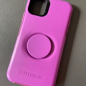 iPhone 11 (Pro Max) Otterbox case